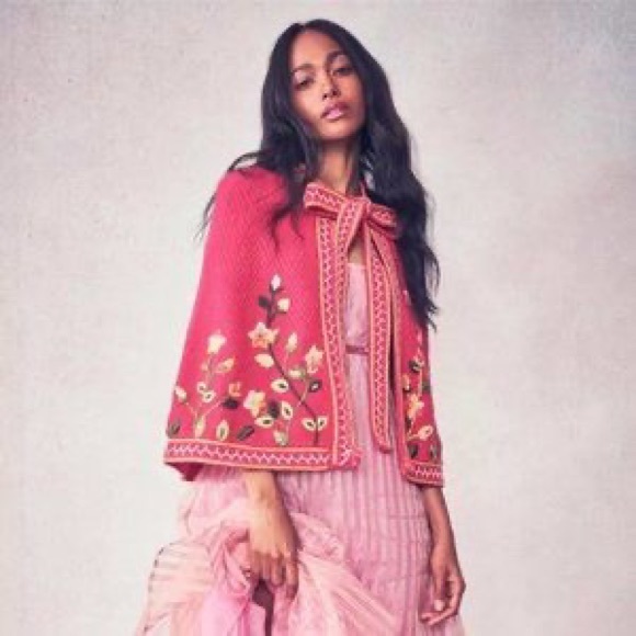 Knit crochet pink fluffy yarn red rose floral green leaf dangling trim capelet - Picture 7 of 8